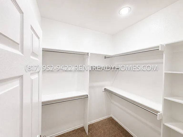 4901 Lakeside Dr — Photo 13