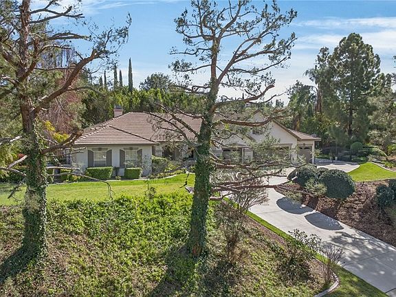 5th image of 7470 Chateau Ridge Ln