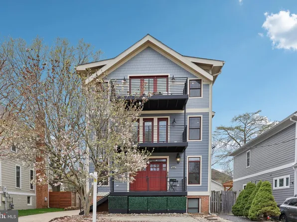 816 S Veitch St, Arlington, VA 22204