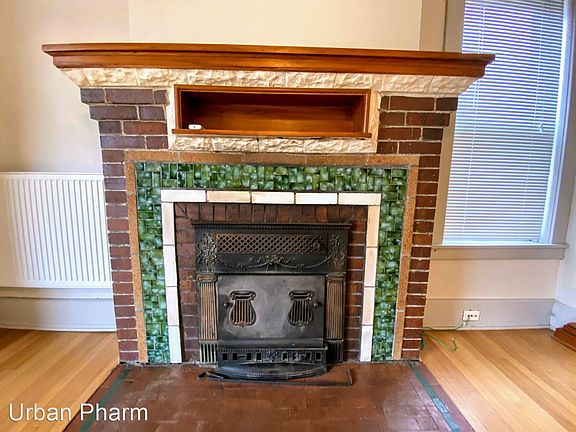 3rd image of 1450 Lake Dr SE APT 3