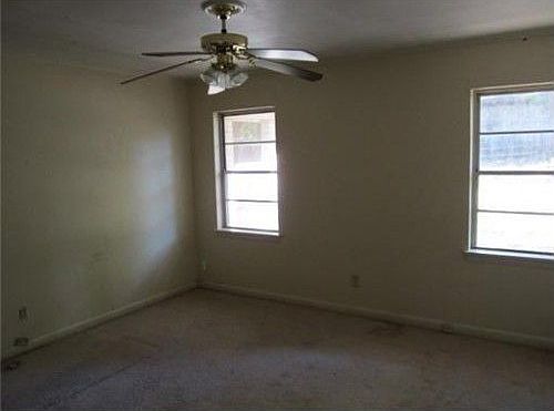 5th image of 3754 Eddy Pl
