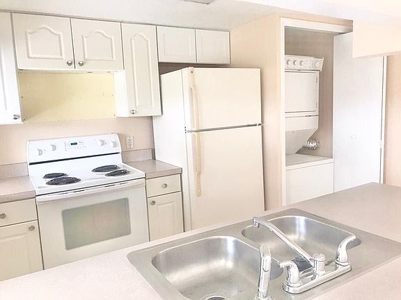3rd image of 962 Orchid Dr #3/2