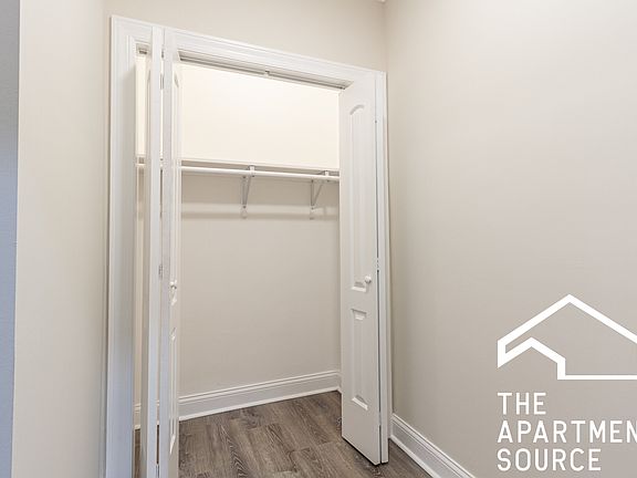 5th image of 3345 N Marshfield Ave APT 106