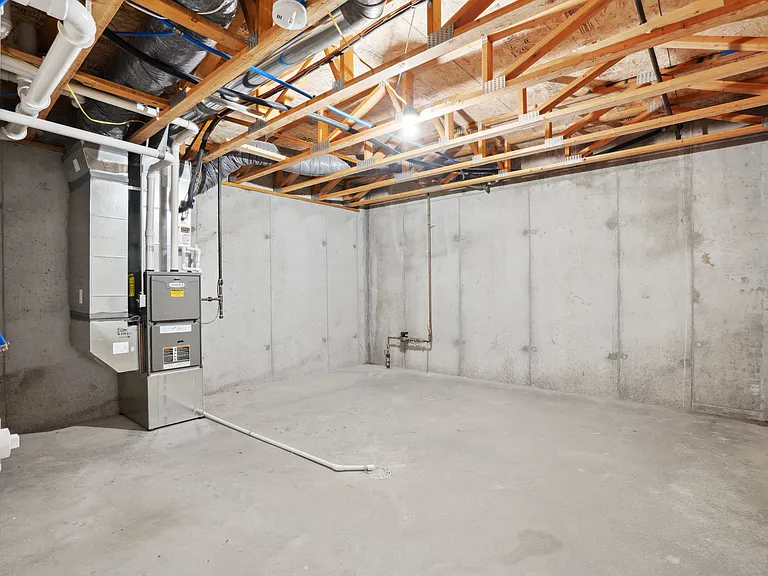 Westgate Residence Townhomes — Photo 37