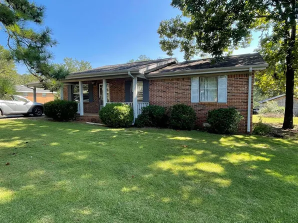 142 Gail Ave, Russellville, AL 35653
