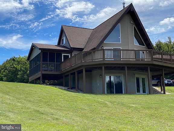 3rd image of 530 Windswept Ln
