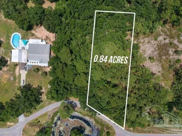 12 Harbour Oaks Dr, Milton, FL 32583