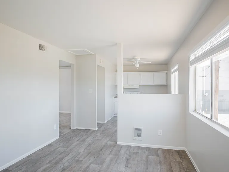 622 N 30th Pl Unit 1 Phoeniix, Az — Photo 5