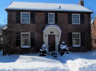 371 McKinley Ave, Grosse Pointe Farms, MI 48236