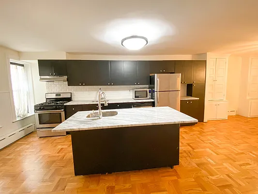 Rented by Compass | media 13