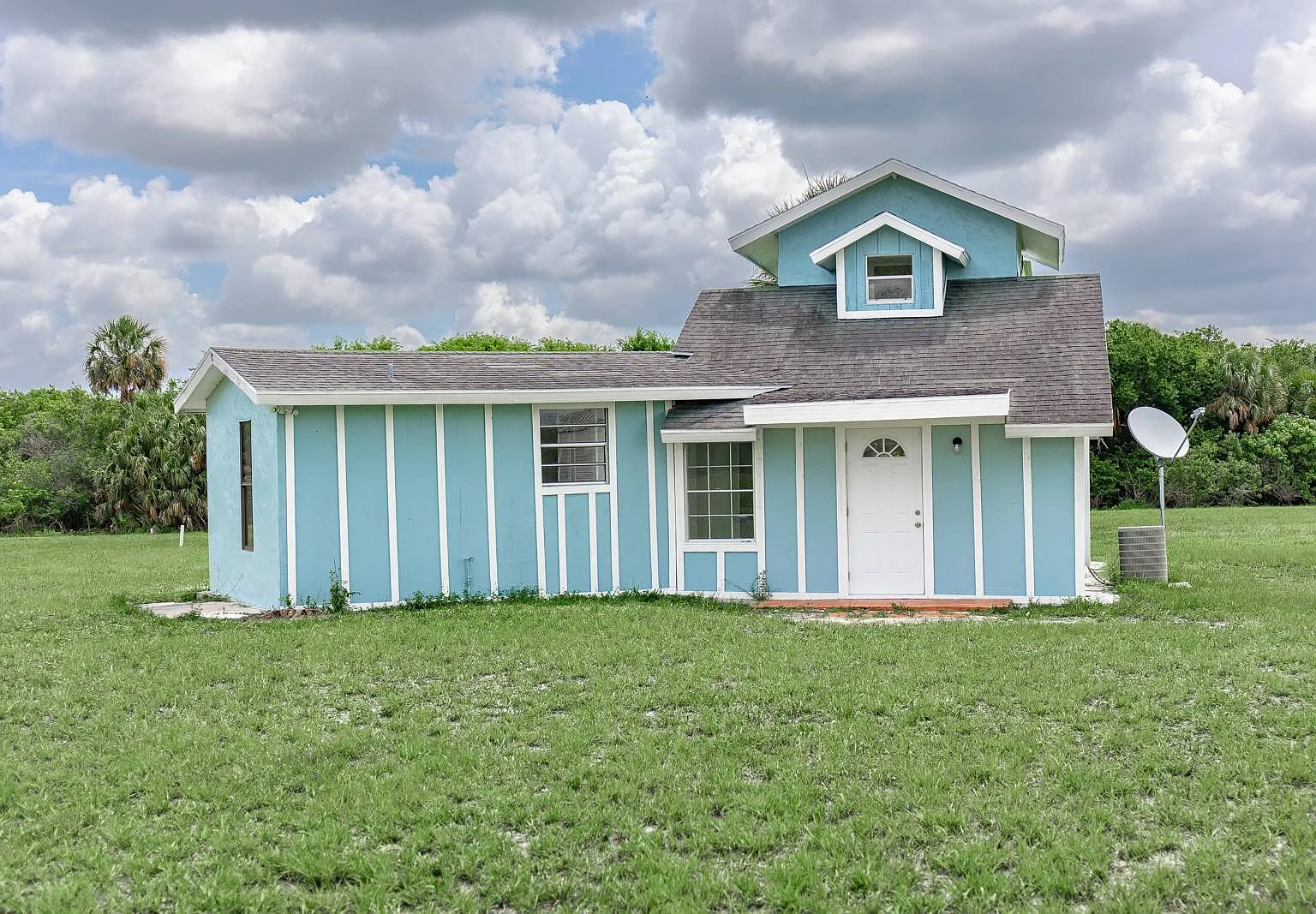2 bed, 1.0 bath, 1152 sqft, $1,800 — Photo 2