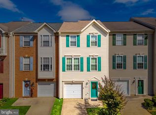 4627 Deerwatch Dr, Chantilly, VA 20151