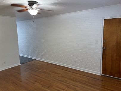 5th image of 210 N May St #6