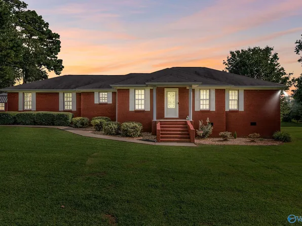 8890 Holt Springer Rd, Athens, AL 35611