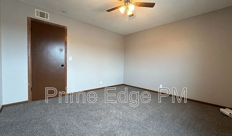 1109 N 28th St #10 — Photo 17