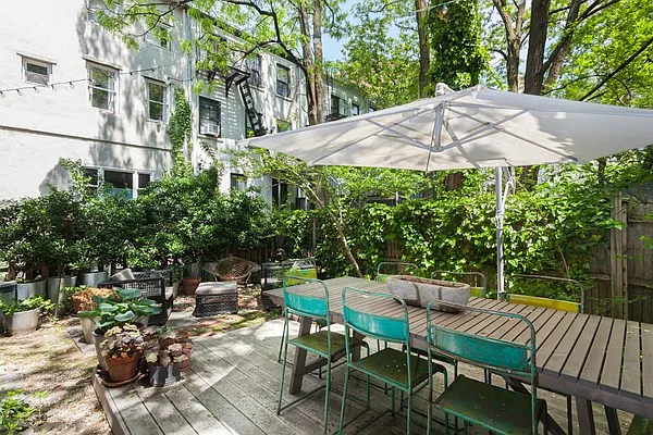 Rented by Stribling | media 19