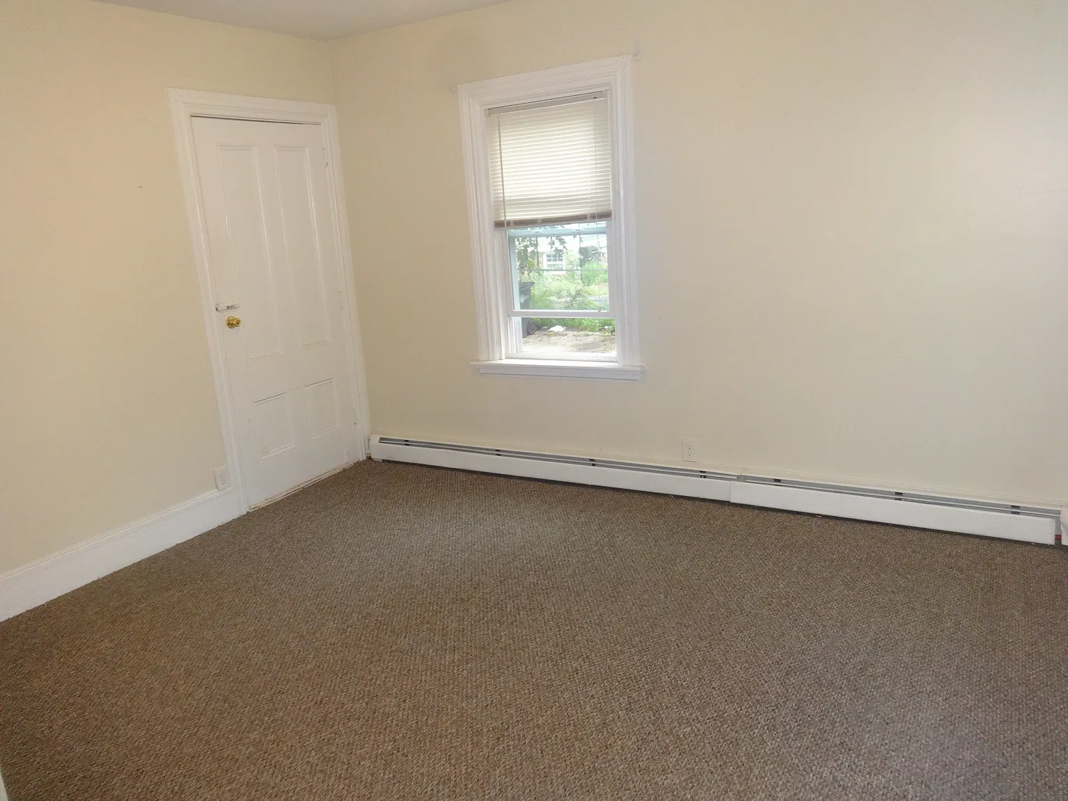2 bed, 1200 sqft, $2,350 — Photo 4