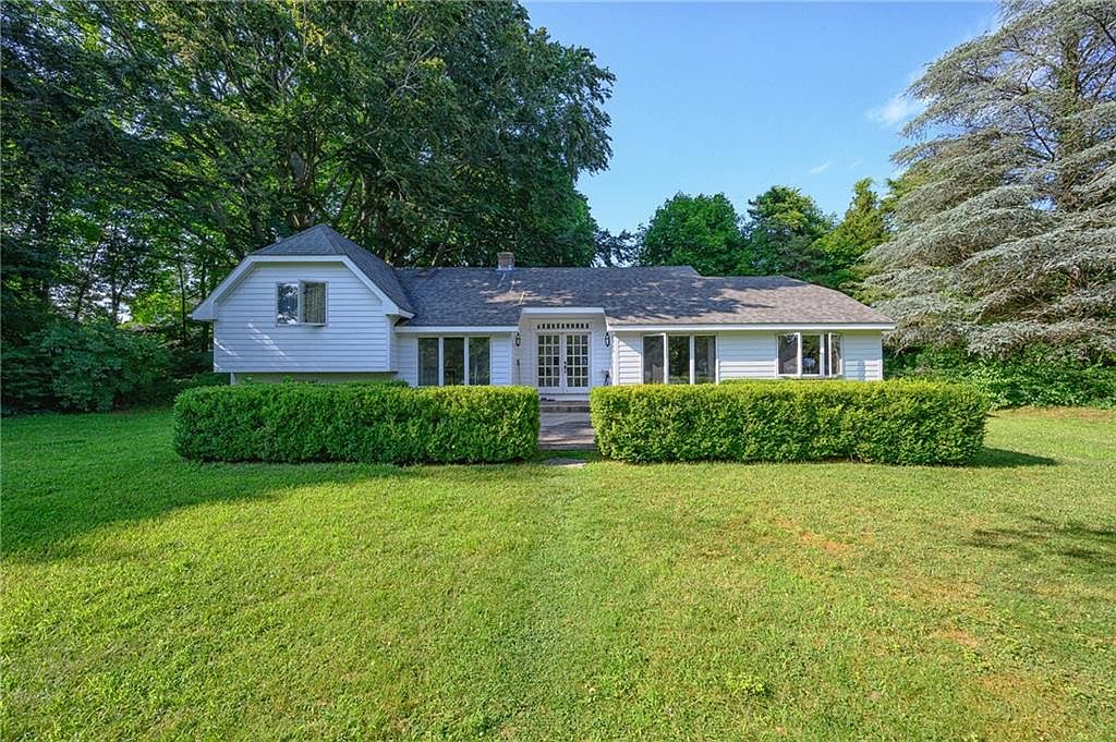 155 East Ave, Westerly, RI 02891 Zillow