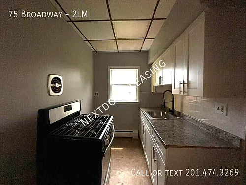 75 Broadway Photo 1