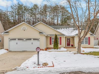 898 Winterside Ln, Winston Salem, NC, 27107