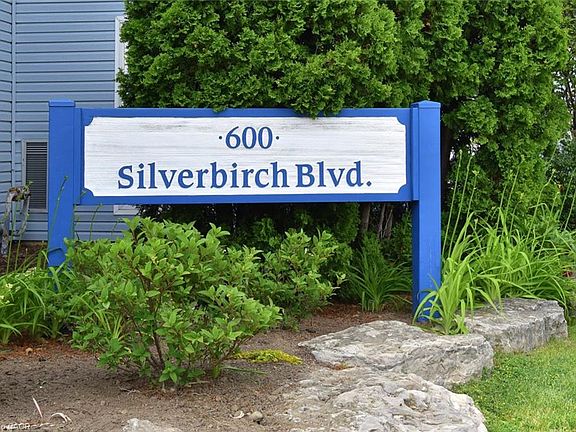 2nd image of 600 Silverbirch Blvd #103