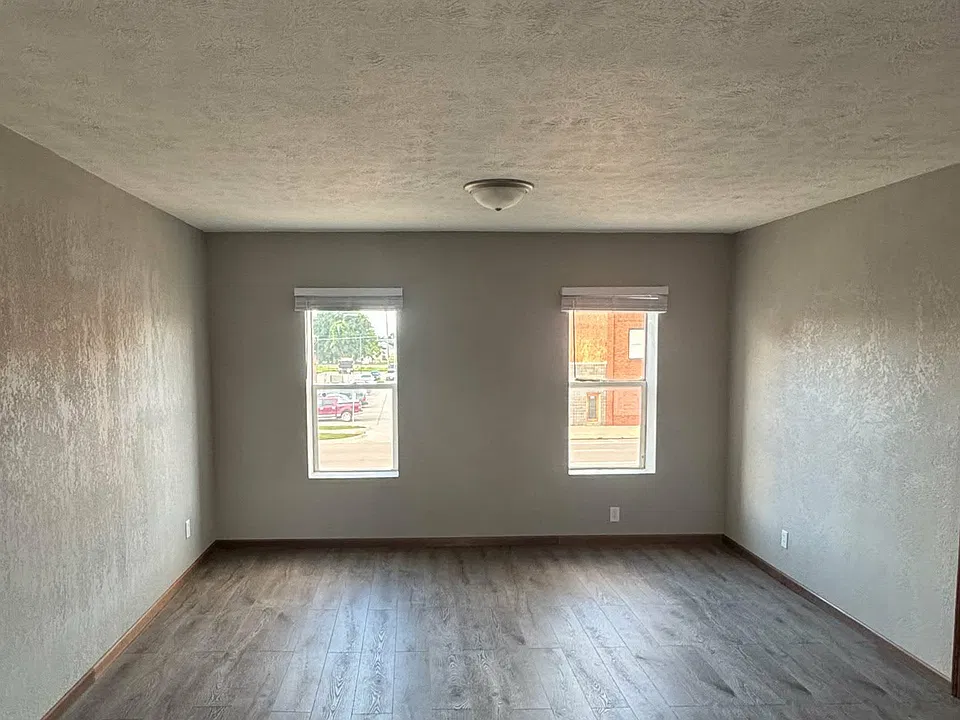 236 W 2nd St #3