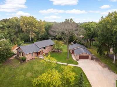 576 Burr Oak Ln, Hudson, WI, 54016