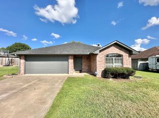 210 Willow Rd, Bullard, TX 75757