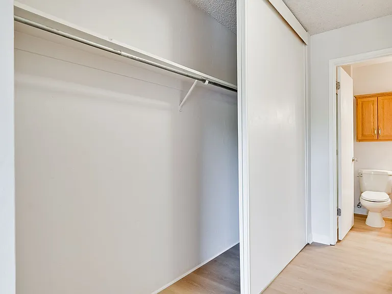 781 N Fair Oaks Ave #6 — Photo 31