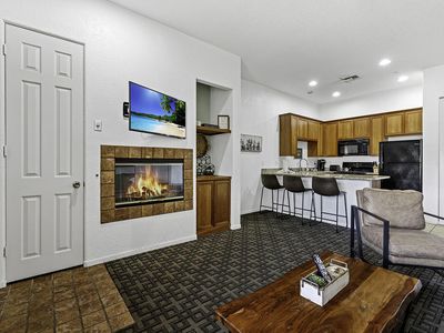 50760 Santa Rosa Plz APT 4, La Quinta, CA, 92253