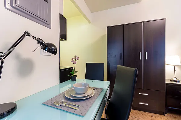Rented by Townhouse Apartments | media 16