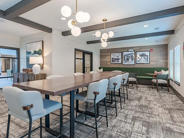 Paxton Place Apartments — Photo 27