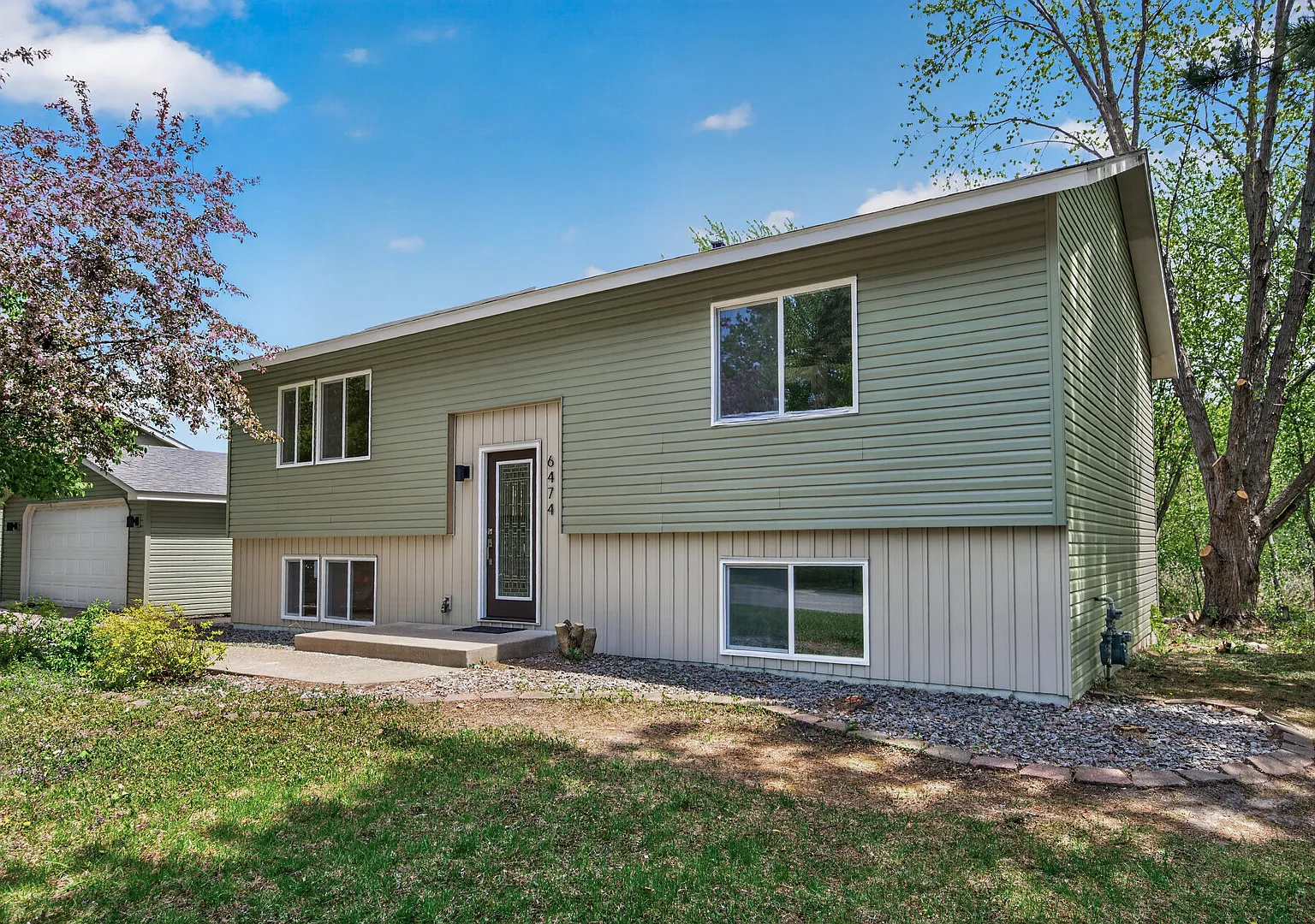4 bed, 1700 sqft, $2,745 — Photo 1