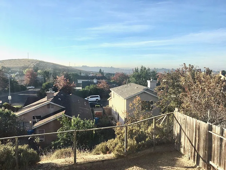 395 Cimarron Dr — Photo 24