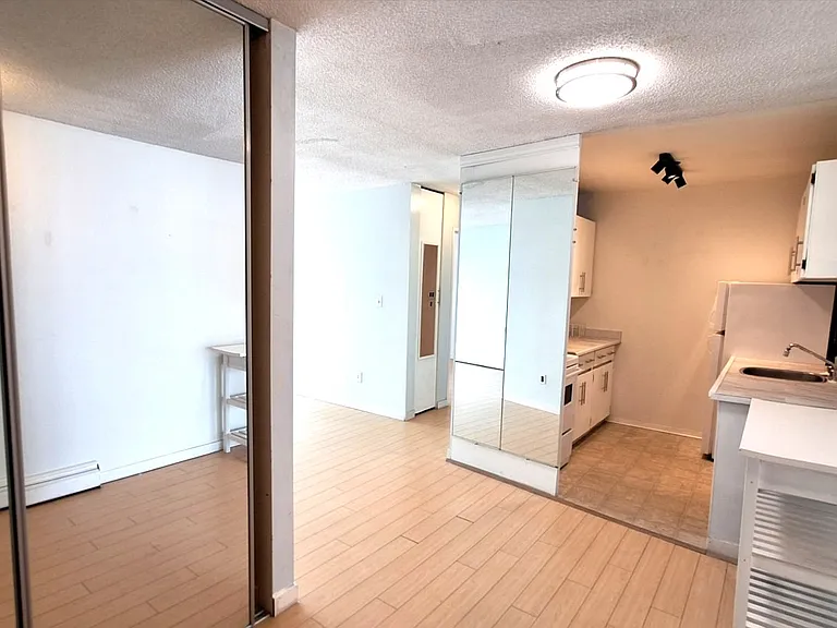 7280 Lindsay Rd #301 — Photo 2