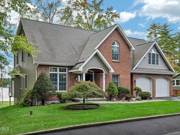 9 Reardon Rd Extension, Queensbury, NY 12804