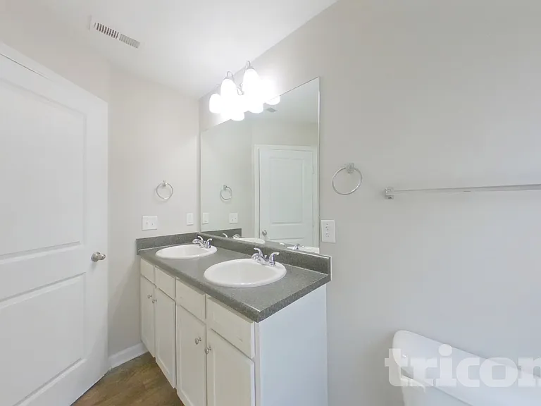 2300 Shady Dr — Photo 12
