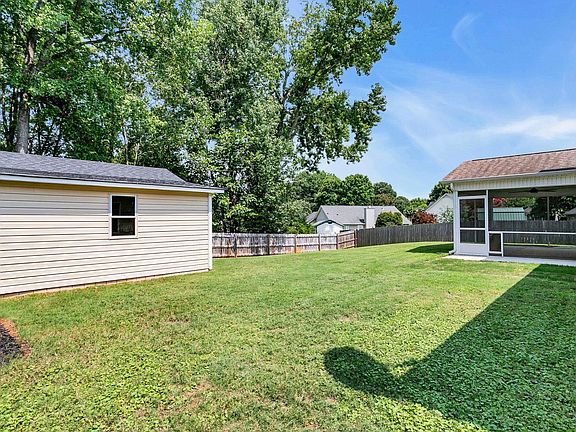 5th image of 106 Pheasant Ridge Dr