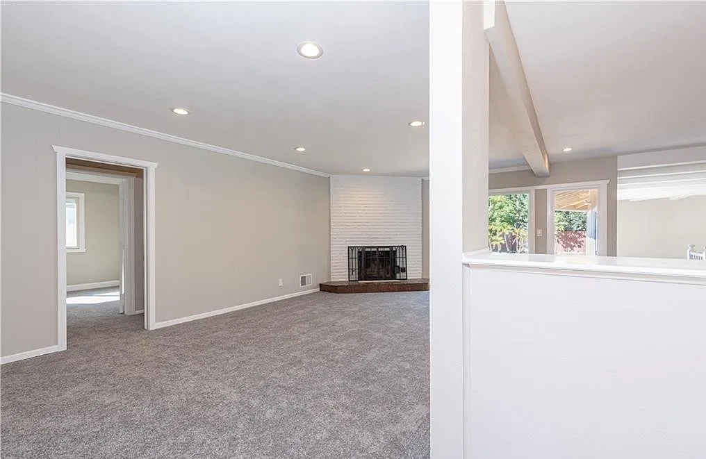 3 bed, 1943 sqft, $7,500 — Photo 4