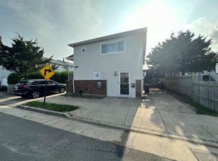 115 Maple Blvd, Long Beach, NY 11561