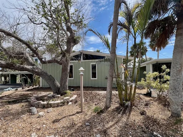 2985 N Beach Rd #5, Englewood, FL 34223