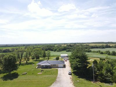 27387 State Highway D, La Belle, MO, 63447
