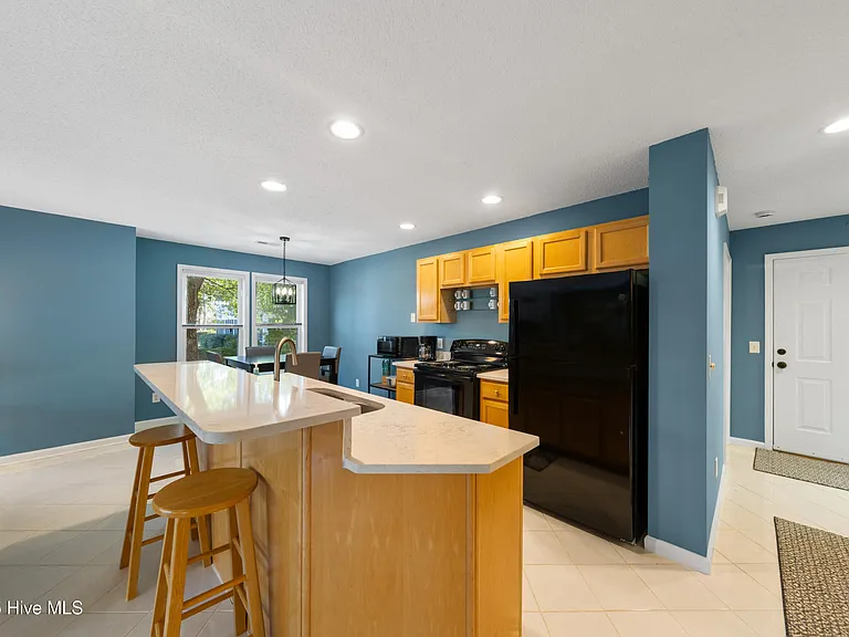 3350 Club Villas Dr #1302 — Photo 11
