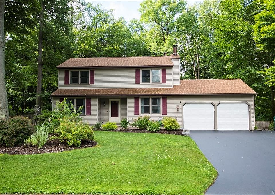 1st image of 39 Elm Dr