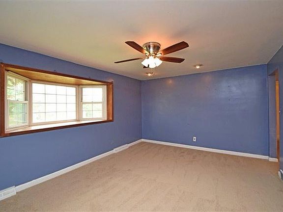4th image of 5520 Silverpoint Dr