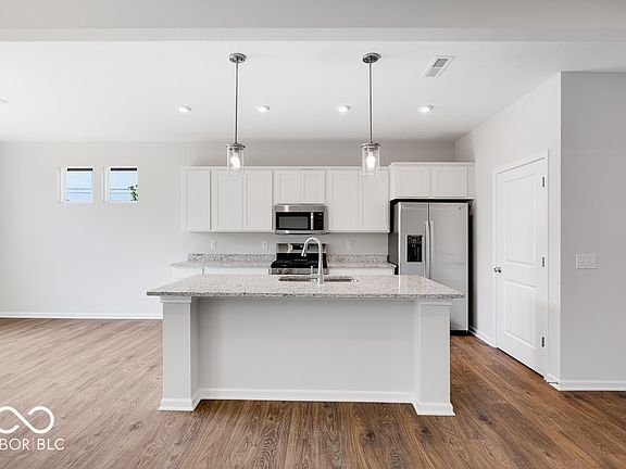 5th image of 1023 Grassy Branch Dr