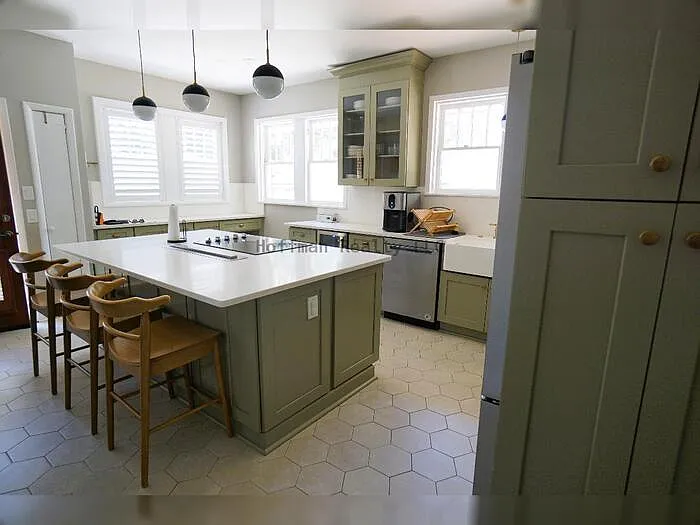 4108 W Azeele St — Photo 4