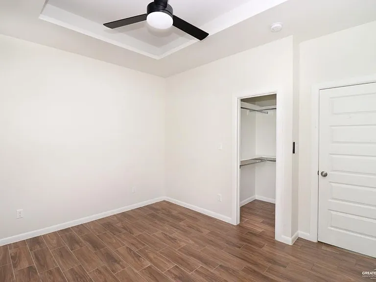 1312 S Xanthia St #4 — Photo 8