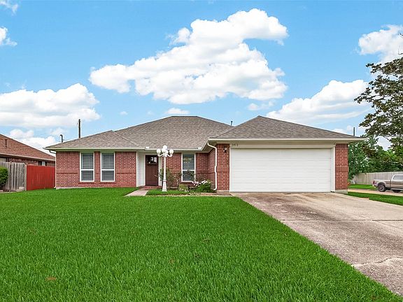 3rd image of 3413 Blue Wing Dr