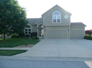 1709 Nottingham Dr, Pleasant Hill, MO 64080
